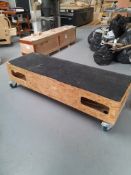 low level flat bed material trolley with neoprene