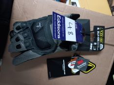Klim Badlands Aero Pro Short Glove; Colour: Monument Gray; 3924-002-160-609; Size: 2XL; RRP: £170