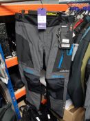Klim Traverse Motorbike Pant; Colour: Black Kinettic Blue; 4051-002-032-000; Size: 32; RRP £500