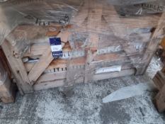 Qty Avalon rockface 10 x FL approx. 250 15m2 - Rough split Marble 100mm x Free Length, white, Lift