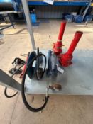 Magnus & StrongArm Hydraulic Jacks