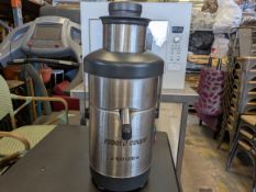 Robot J100 Ultra Juicer