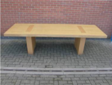 Large oak table. Seats 8. Width 280cm, depth 76cm, height 90cm