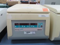 Heraeus Biofuge Primo Centrifuge