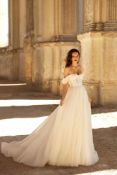 Eva Lendel Sky Wedding Dress, Size 44 / UK 16, Colour Ivory, Advised RRP £1,599 (Ex-Display, Viewing