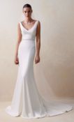 Elly Mirabella Wedding Dress, Size 44 / UK 16, Colour Original (Ex-Display, Viewing Strongly