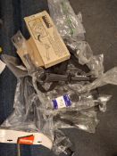 Qty Makita side handle assembly & Makita 191Y12-5 vacuum extraction hose