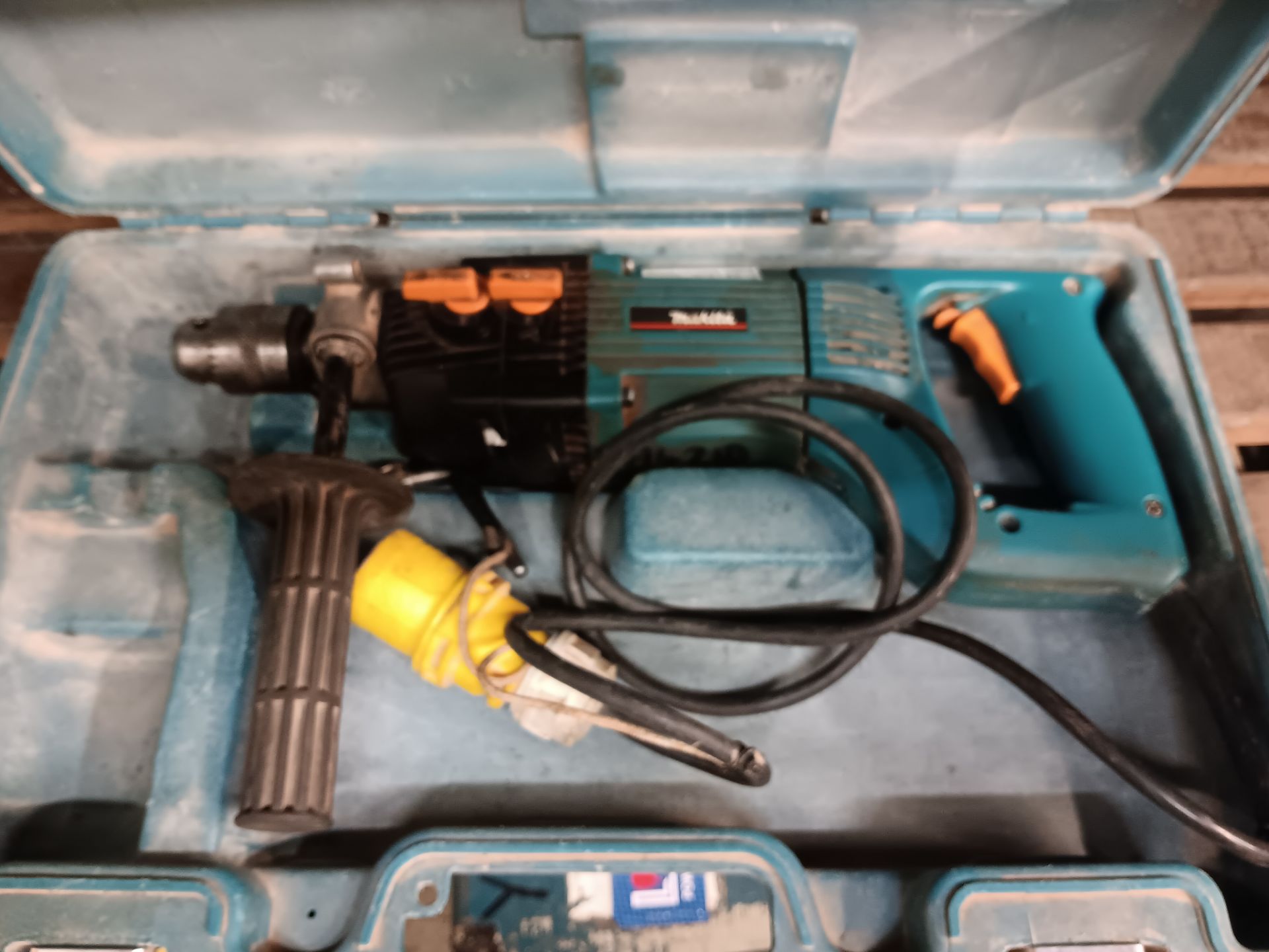 Makita 8406C 110v hammer drill