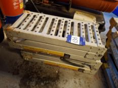 2 Arebos ARHERA1600 folding ramps