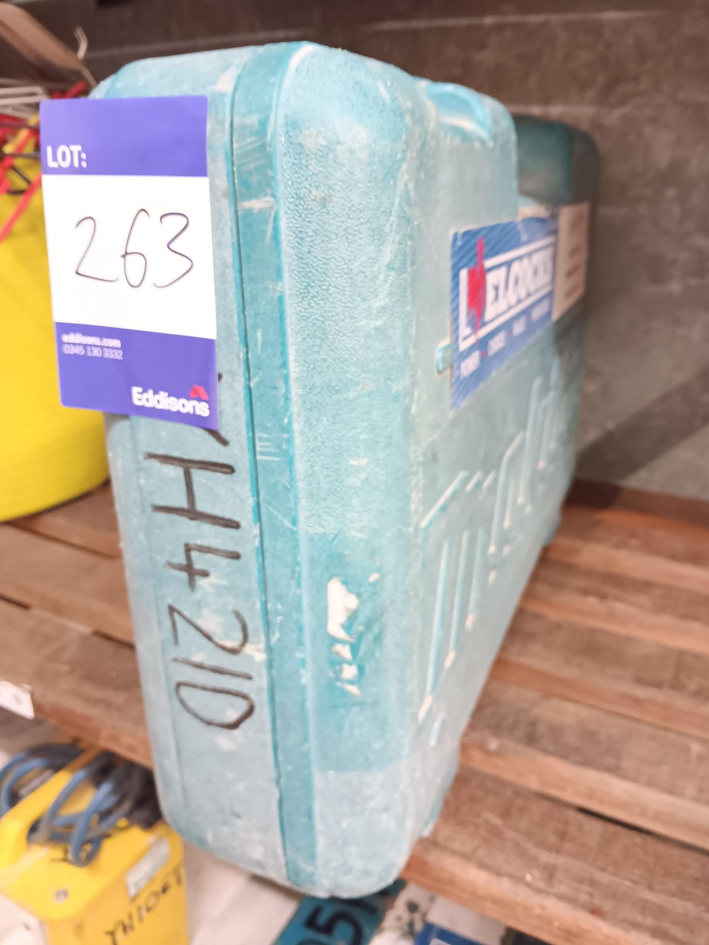 Makita 8406C 110v hammer drill - Image 4 of 4