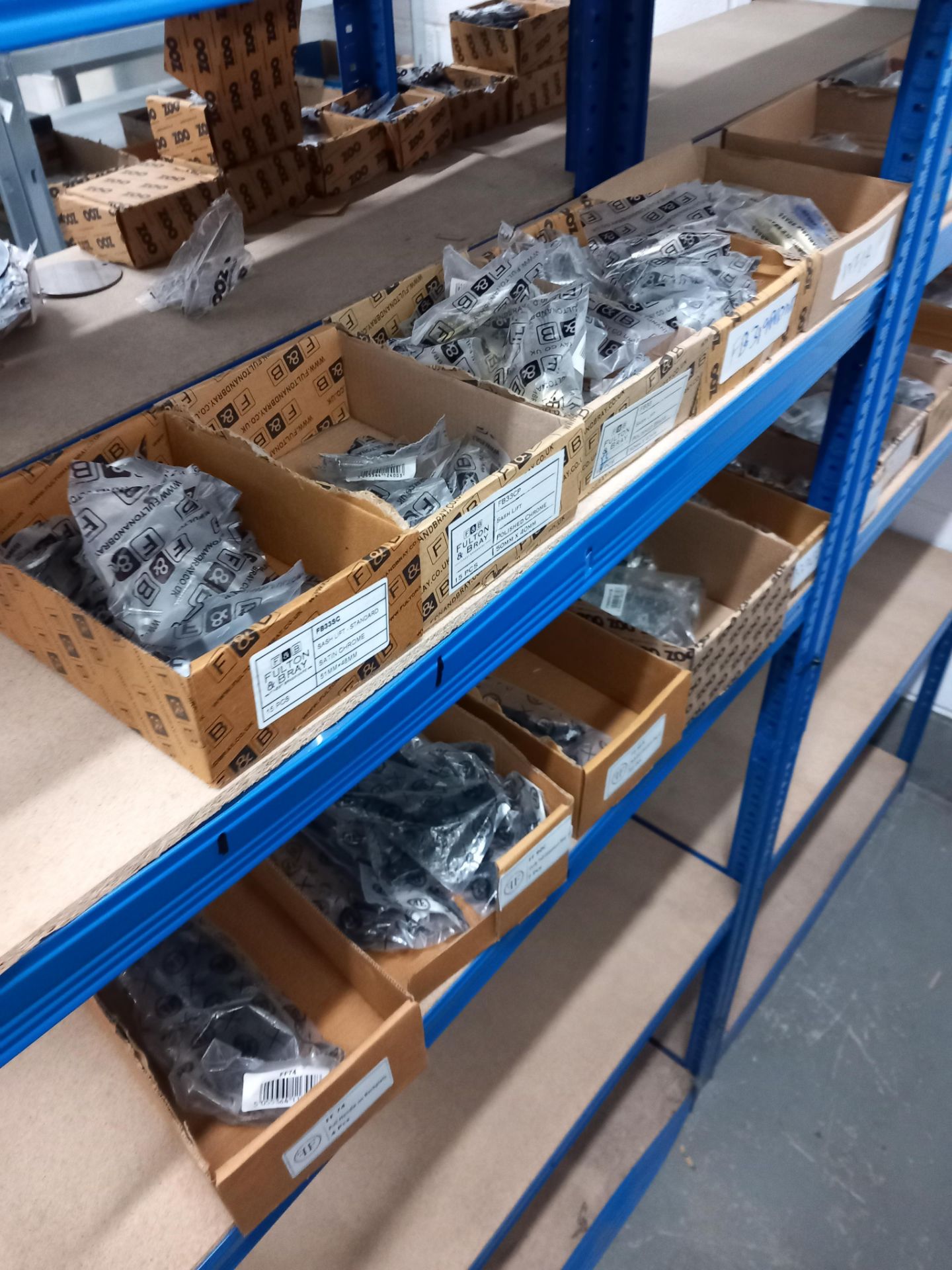 Assortment of window furniture to include roller sash stops and keys, window locks, lock - Image 2 of 3