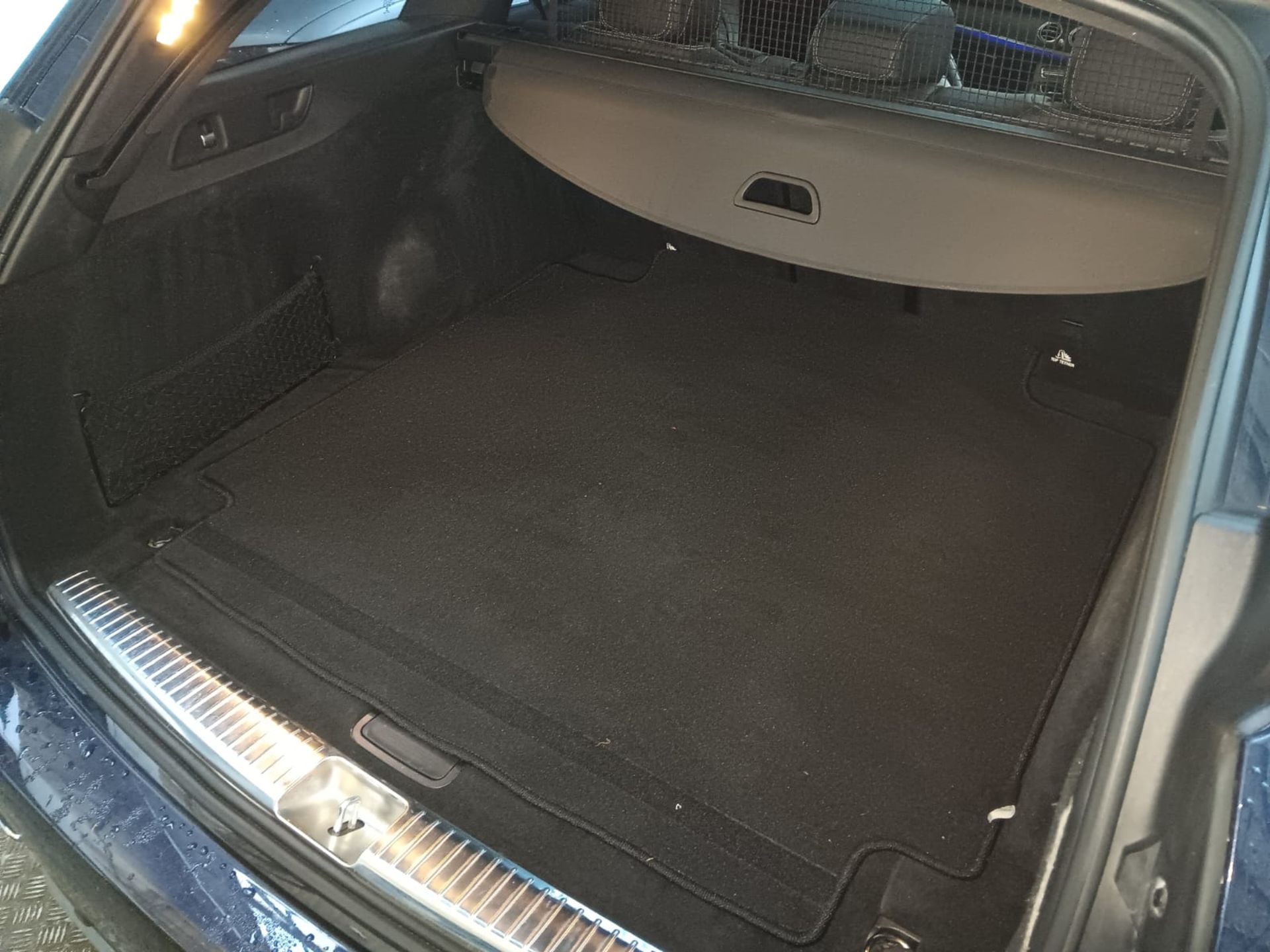 MERCEDES-BENZ E 220 D AMG LINE PREMIUM AUTO (2017) Registration KK17HHS, Date registered 28 June - Image 7 of 19