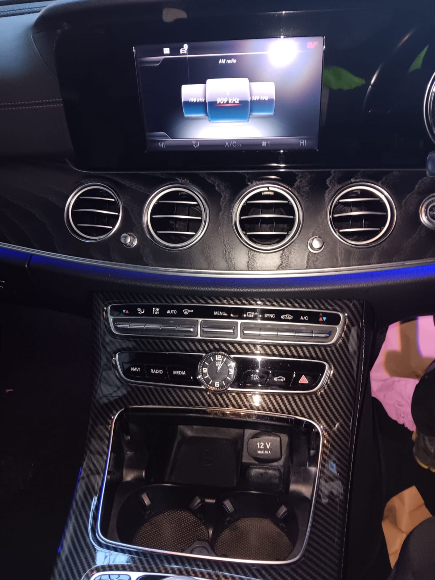 MERCEDES-BENZ E 220 D AMG LINE PREMIUM AUTO (2017) Registration KK17HHS, Date registered 28 June - Image 9 of 19