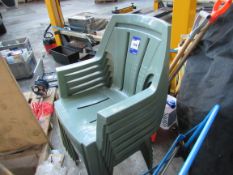 6 Plastic Garden chairs