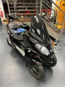Piaggio M3 Sport 300 HPE E5 engine size 278, Registration LF22 YFK, odometer reading 15,570 miles,
