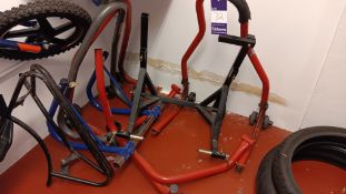 5x Various Paddock Stands