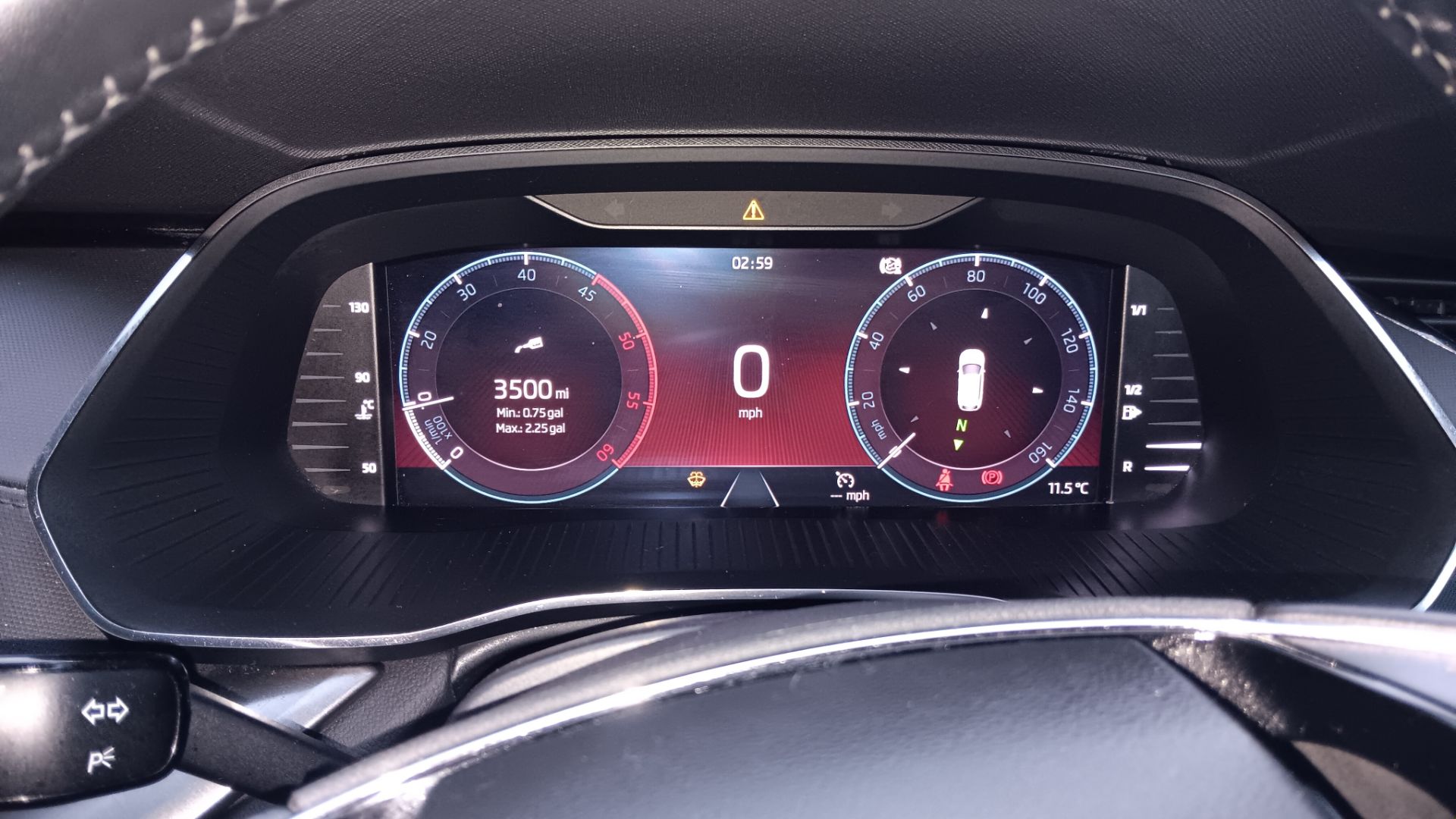 Skoda Octavia 2.0TDI SE Technology 5 door Estate, colour blue, Registration Y25 HTW, first - Image 19 of 21