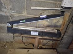 Pac Plus impulse is 500 950w hand sealer