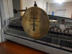 Turner tanning measuring machine