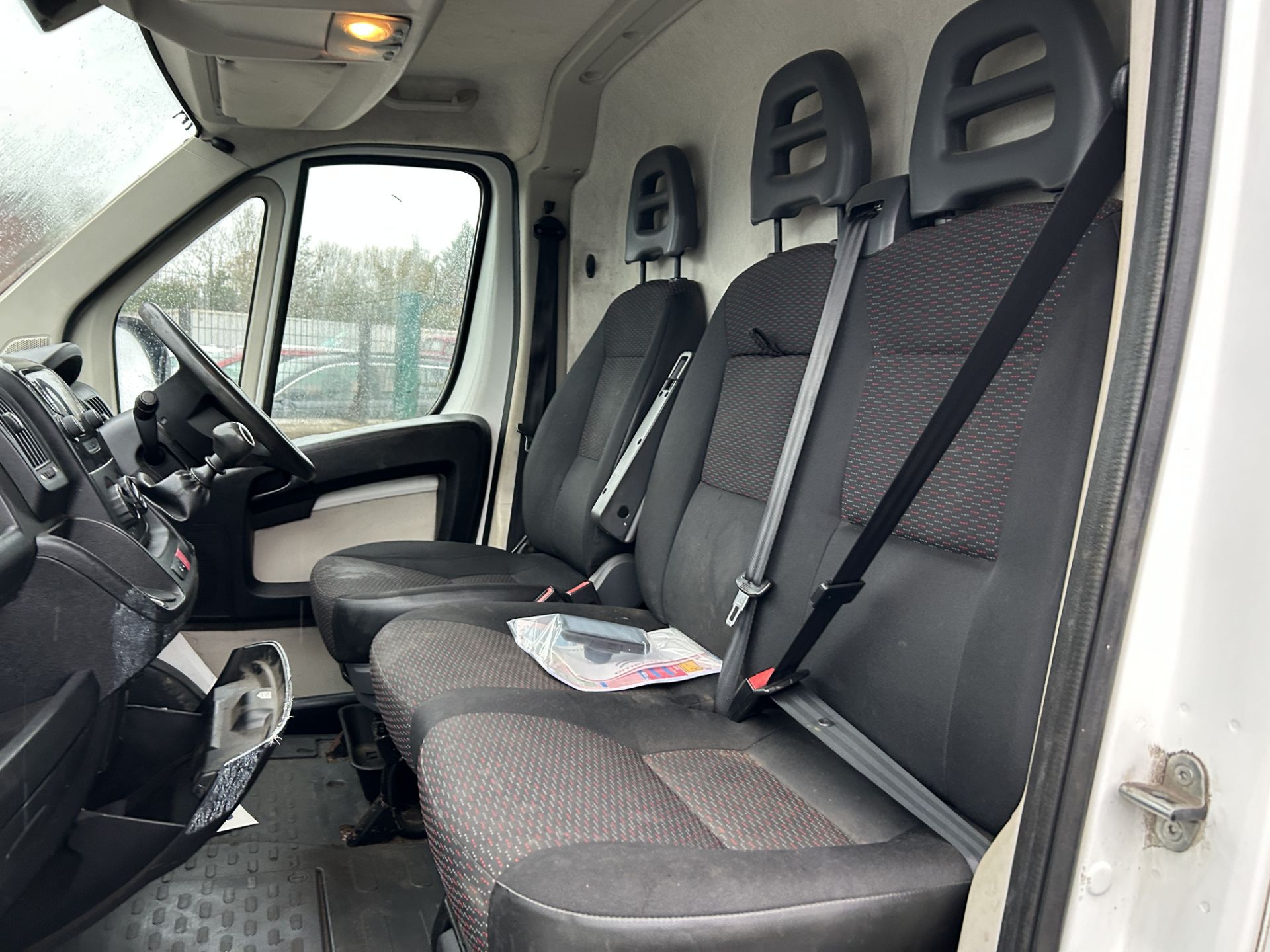 (ON SALE) CITROEN RELAY 30 2,2 HDI 110 (65 REG) PANEL VAN * 2 OWNERS FROM NEW !!! - Image 9 of 18