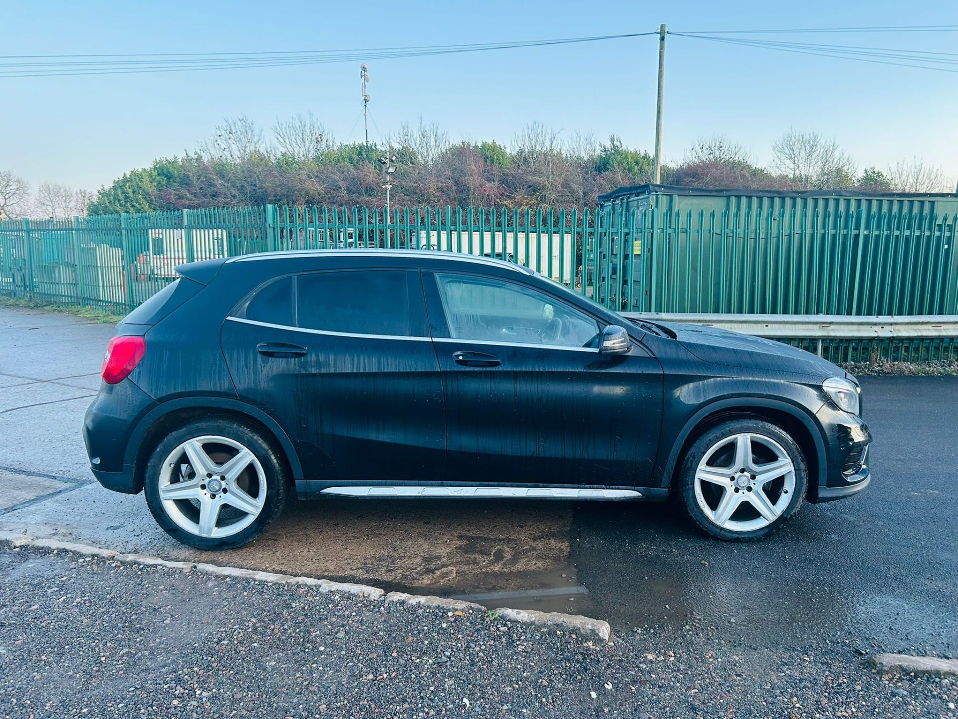 (ON SALE) MERCEDES BENZ GLA 200 D * AMG LINE PREMIUM 4M DCT * (65 REG) * AUTOMATIC * - Image 2 of 25