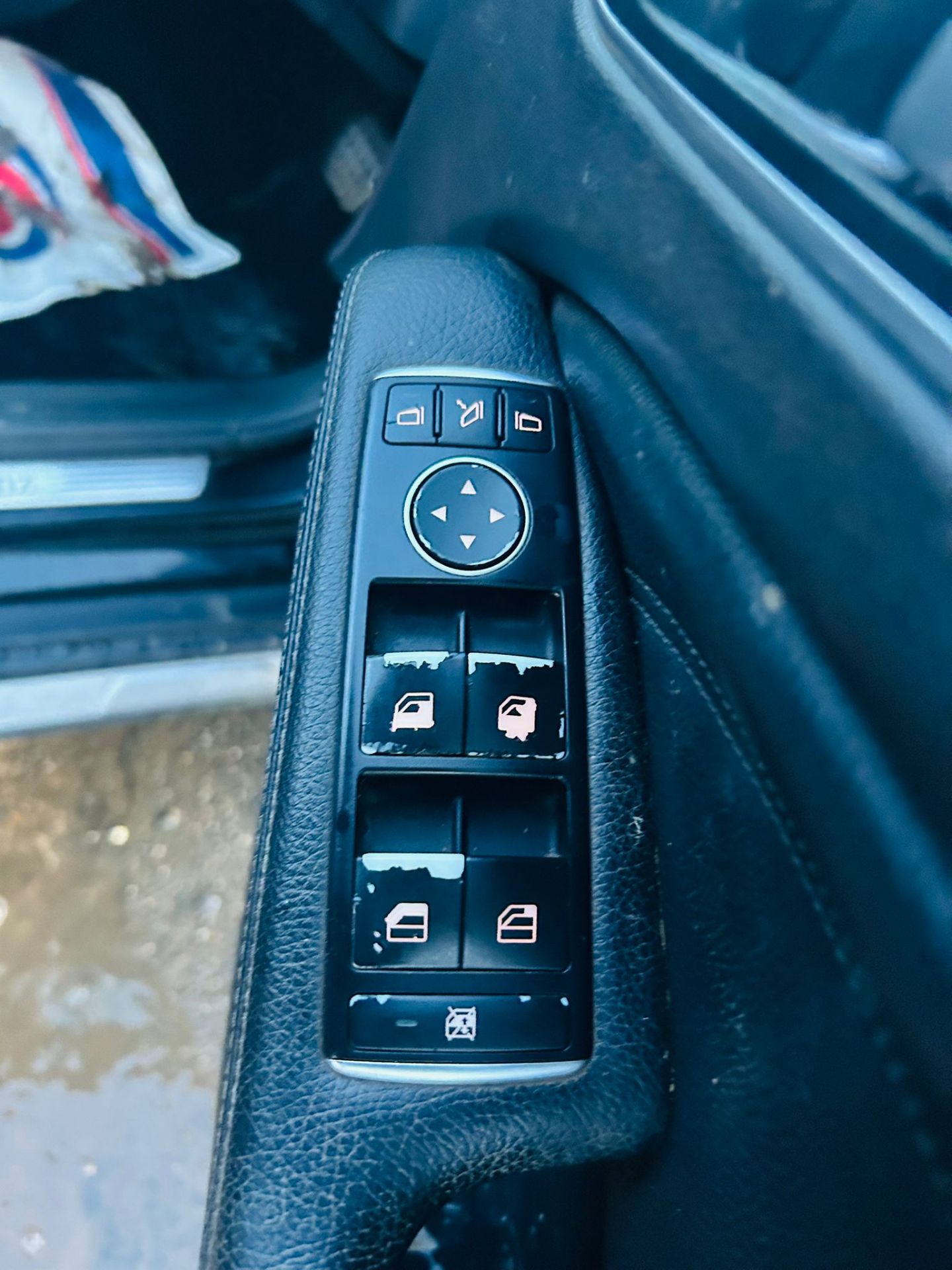 (ON SALE) MERCEDES BENZ GLA 200 D * AMG LINE PREMIUM 4M DCT * (65 REG) * AUTOMATIC * - Image 24 of 25