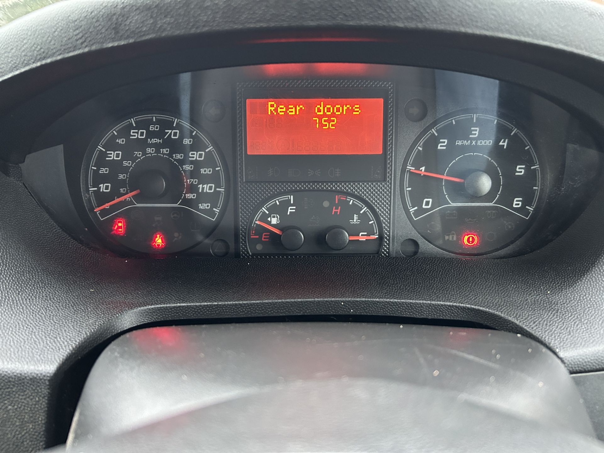 (ON SALE) CITROEN RELAY 30 2,2 HDI 110 (65 REG) PANEL VAN * 2 OWNERS FROM NEW !!! - Image 16 of 18