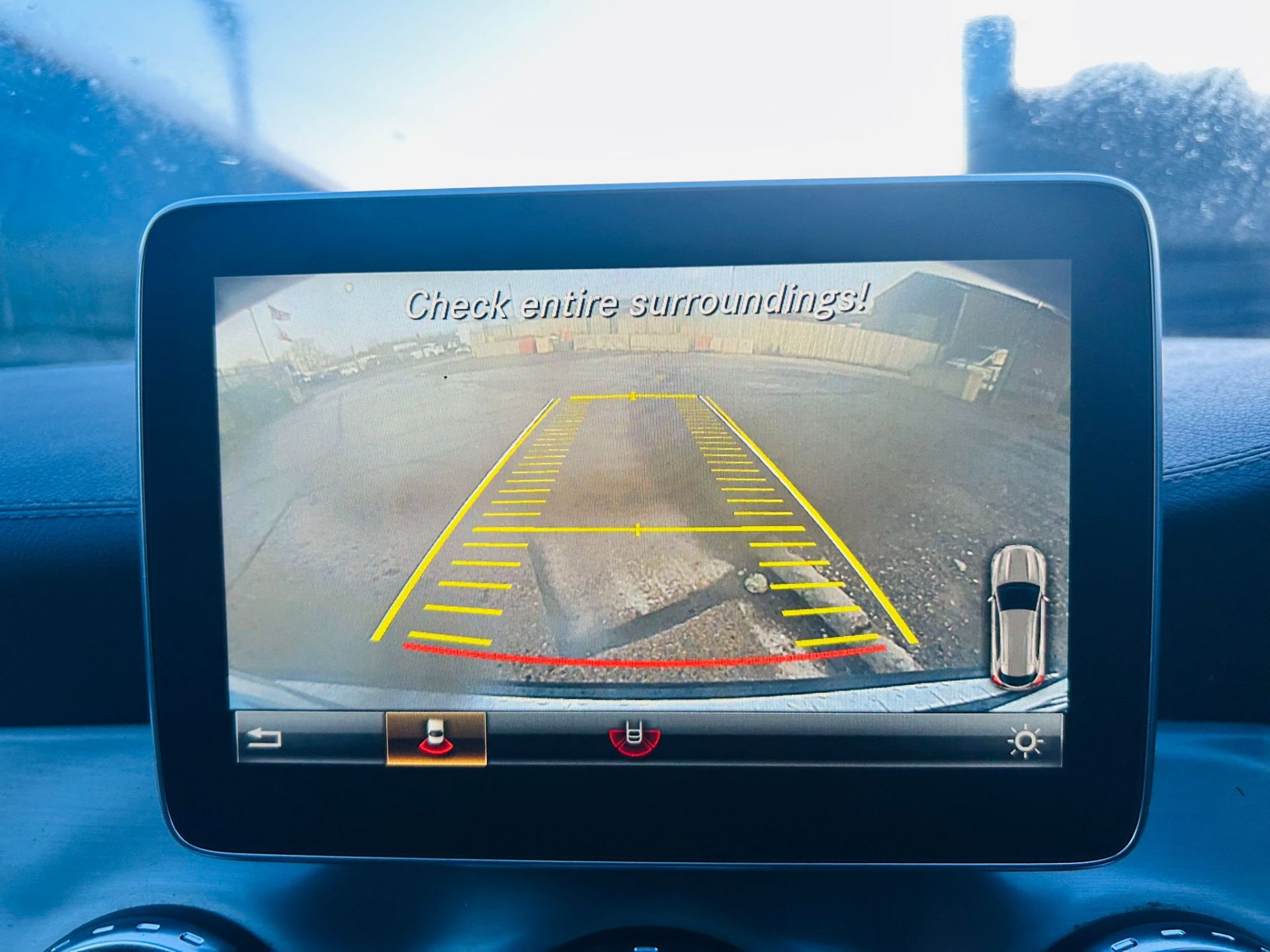 (ON SALE) MERCEDES BENZ GLA 200 D * AMG LINE PREMIUM 4M DCT * (65 REG) * AUTOMATIC * - Image 23 of 25