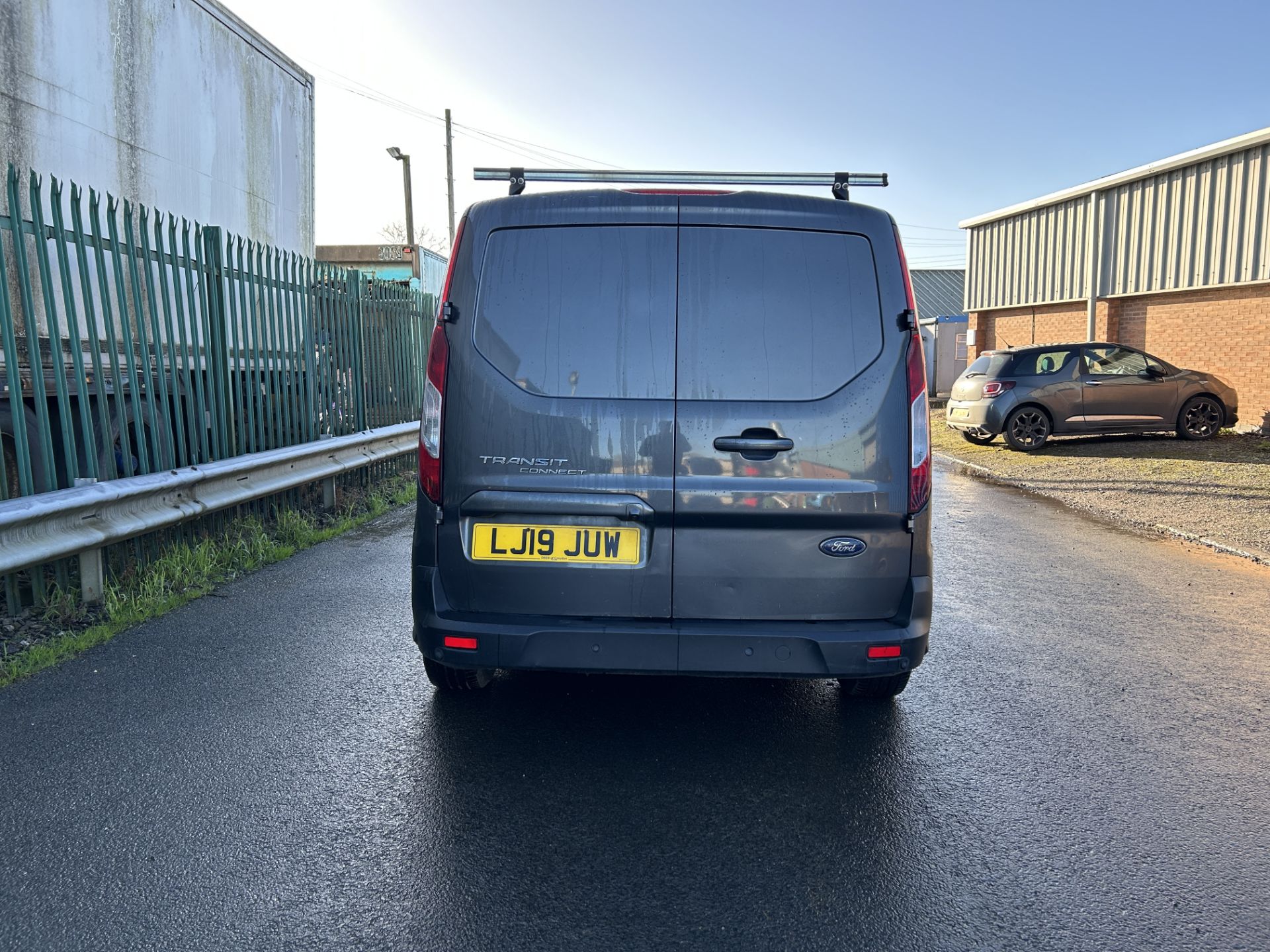 FORD TRANSIT CONNECT 1.5 TDCI 200 LIMITED EDITION * ECO BLUE * ( 19 REG ) EURO 6 * - Image 5 of 22