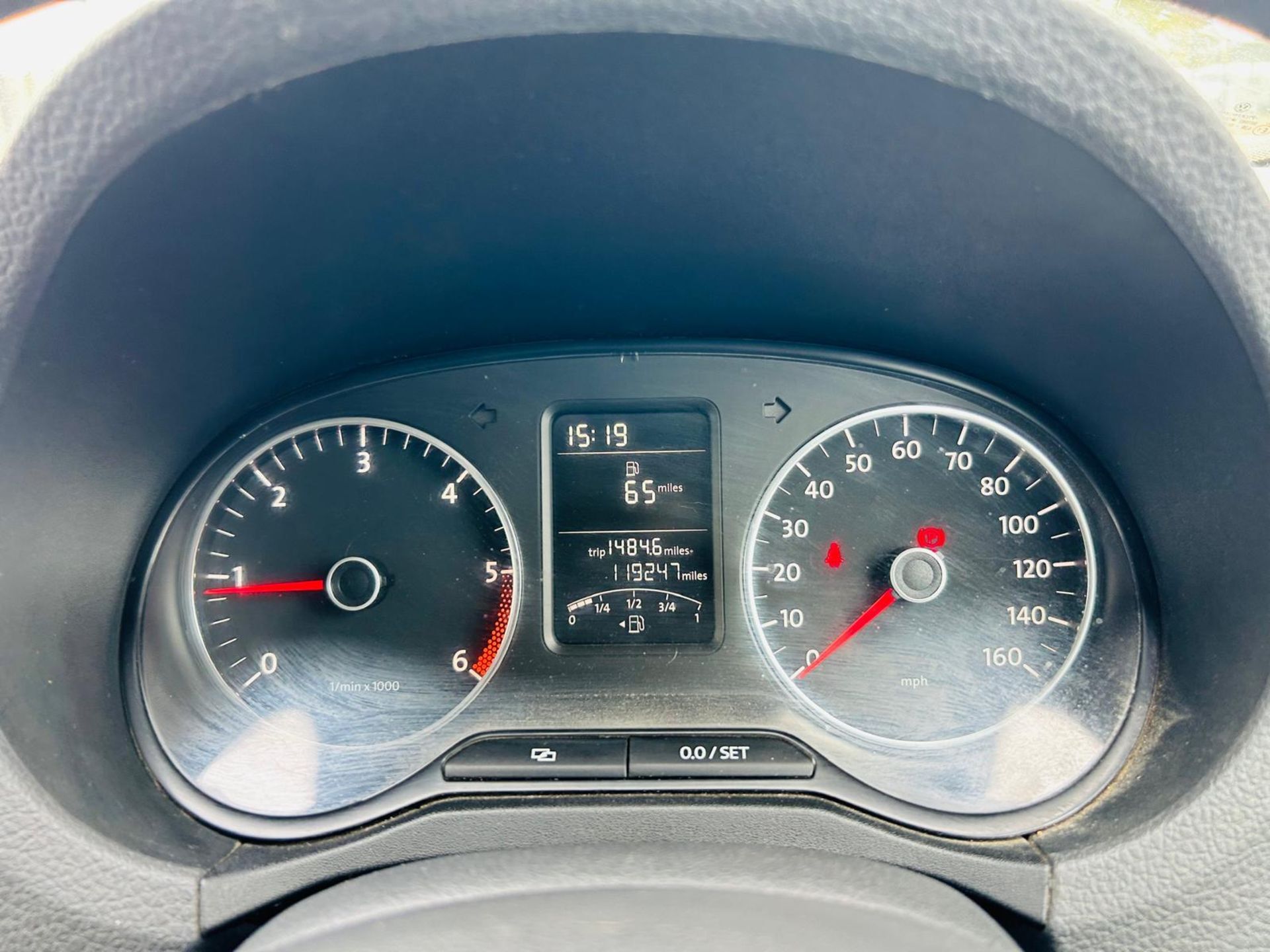 VOLKSWAGEN AMAROK A32 BITDI 163 HIGHLINE 4MOTION CREWCAB PICK-UP (12REG) *AUTO S/S * WELL SERVICED ! - Image 13 of 22