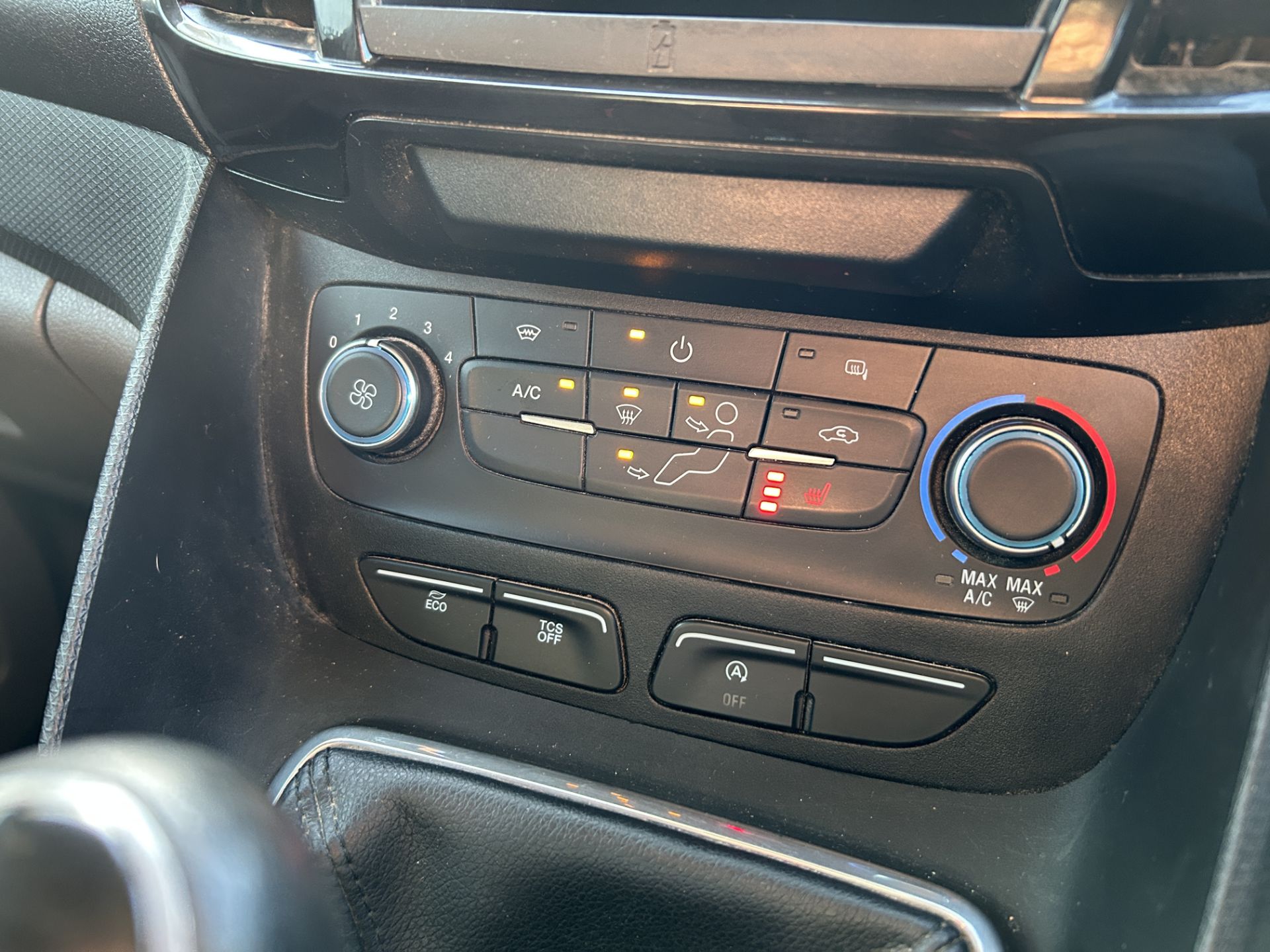 FORD TRANSIT CONNECT 1.5 TDCI 200 LIMITED EDITION * ECO BLUE * ( 19 REG ) EURO 6 * - Image 21 of 22