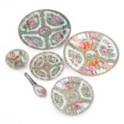 A COLLECTION OF CHINESE FAMILLE ROSE PORCELAIN