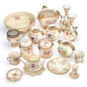 A COLLECTION OF FIELDING'S ROYAL AND CROWN DEVON WARES