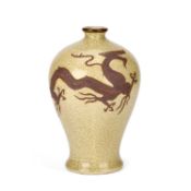 A LARGE CHINESE CRACKLE-GLAZED BALUSTER VASE