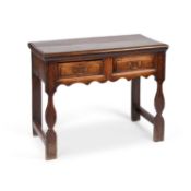 A SMALL 18TH CENTURY OAK DRESSER