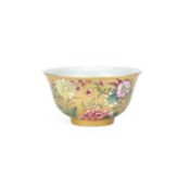 A CHINESE FAMILLE ROSE GOLD-GROUND PORCELAIN BOWL