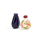 TWO CHINESE SNUFF BOTTLES