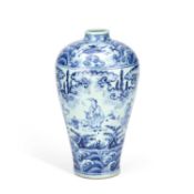 A LARGE MING STYLE BLUE AND WHITE PORCELAIN MEIPING VASE