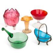 A SMALL COLLECTION OF ART GLASS