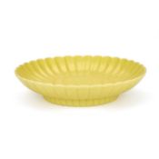 A CHINESE YELLOW-GLAZED PORCELAIN ‘CHRYSANTHEMUM’ DISH