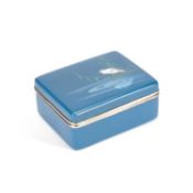 A FINE JAPANESE CLOISONNÉ ENAMEL BOX AND COVER IN THE MANNER OF ANDO JUBEI