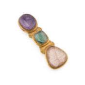 A CHINESE GILT-BRONZE AND HARDSTONE BELT BUCKLE 19TH CENTURY OR EARLIER