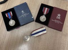 THREE ELIZABETH II QUEEN'S JUBILEE MEDALS