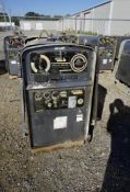 Lot 252- LINCOLN MARINE STYLE WELDER SHIELD ARC SAE-400, DIESEL, HOURS SHOWING: 2,937