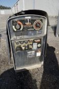 Lot 251- LINCOLN MARINE STYLE WELDER SHIELD ARC SAE-400, DIESEL, HOURS SHOWING: 2,814