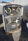 Lot 249- LINCOLN MARINE STYLE WELDER SHIELD ARC SAE-400, DIESEL, HOURS SHOWING: 4,072