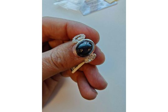 Star Sapphire and diamond ring - Image 2 of 4