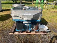 Liquidtex Vibrating screen/sifter/separator. Diam.56in x 46W x 45H