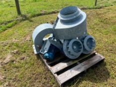 Lot of centrifugal blowers