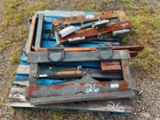 Forklift Parts - Set of 42in pallet forks and 2 side shift attachments